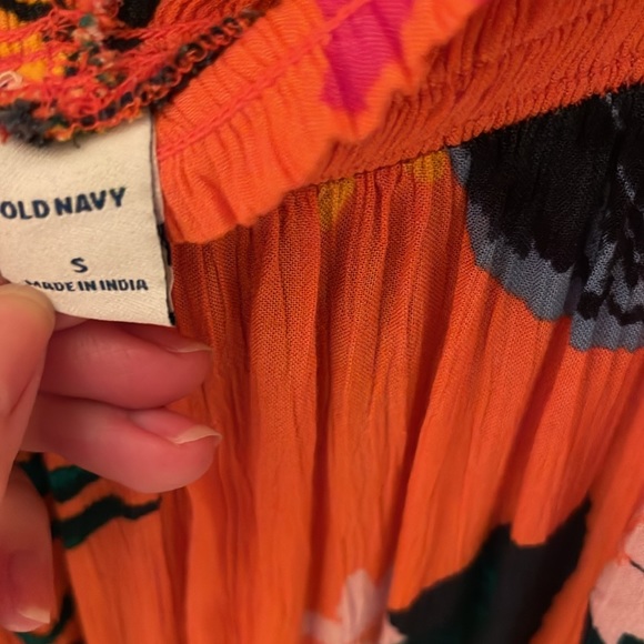 Old Navy Tiered Tropical Floral Midi Dress - Picture 4 of 6